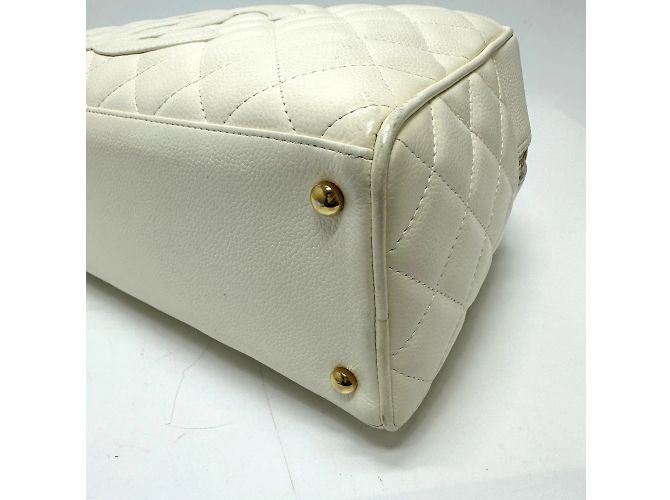 Borsa a mano matelassé Chanel CC Mark Bianco - vista 5