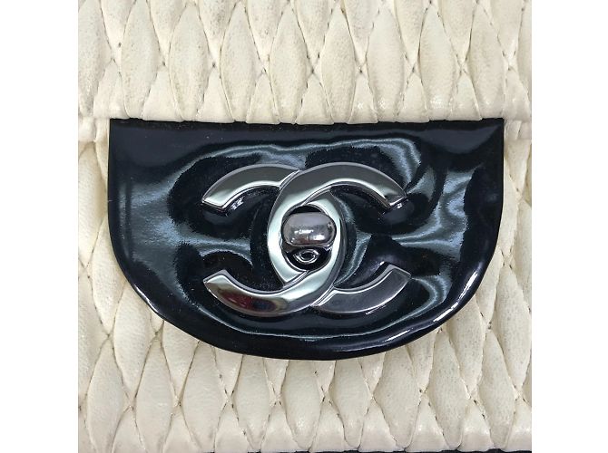 Borsa a spalla in pelle bianca Chanel Bianco - vista 11