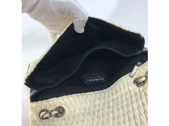 Borsa a spalla in pelle bianca Chanel Bianco - vista 12