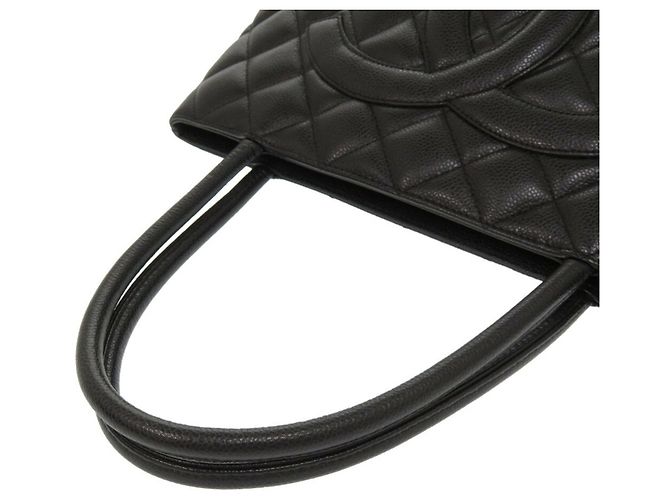 Borsa Chanel Reissue in pelle caviar nera Nero - vista 6