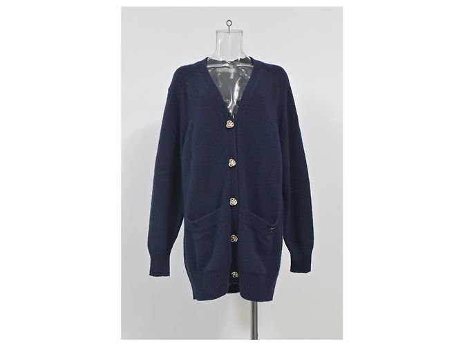 Chloé Cardigã de botão V em cashmere azul marinho da Chloe Generous - vista 6