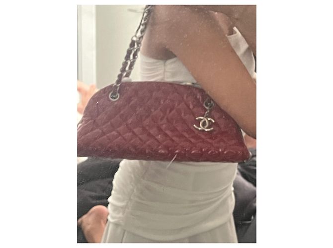 Bowling Borsa Chanel Rossa in vernice Rosso - vista 18