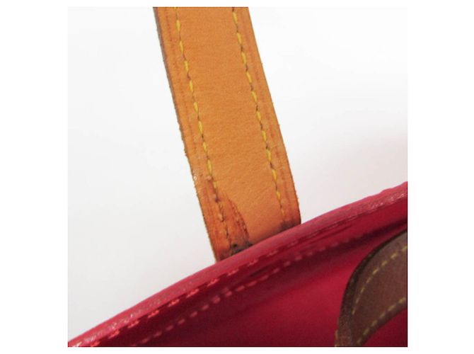 Borsa Louis Vuitton Monogram Vernis Reade PM Rosso - vista 10