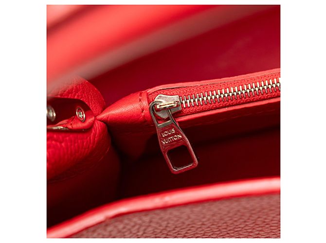 Borsa Louis Vuitton Capucines MM Rosso - vista 8
