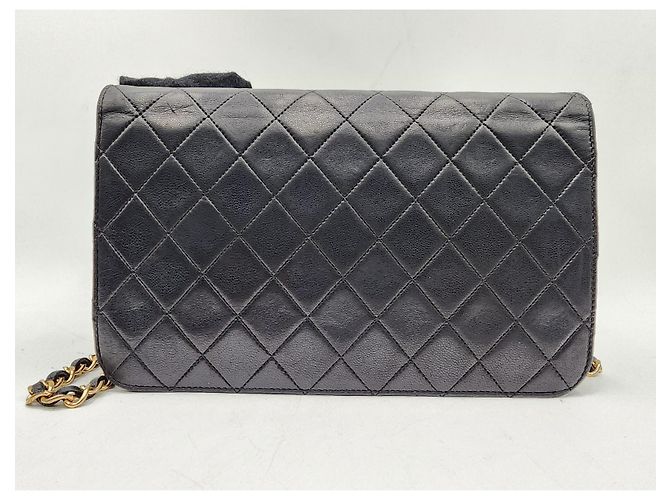 Chanel Classico Senza Tempo con Patta Singola Trapuntata Nero - vista 3