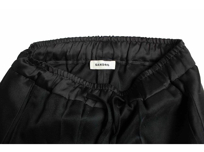 Sandro, calça preta com acabamento em cetim Preto - vista 6