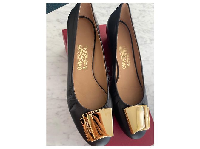 Décolleté Salvatore Ferragamo in pelle nera Nero - vista 2