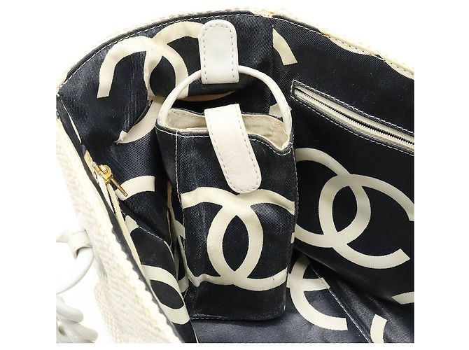Borsa Tote Chanel Matelassé Coco Mark Bianco - vista 6