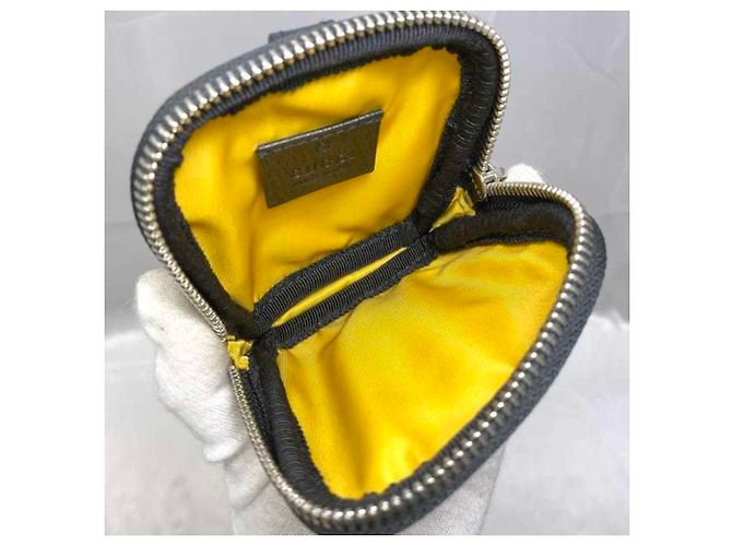 Charm per borsa Gucci Nero e Giallo in Pelle e Nylon - vista 6