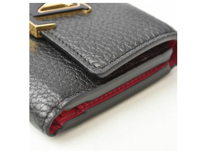 Capucines Billetera plegable Taurillon Noir Louis Vuitton Negro - vista 4