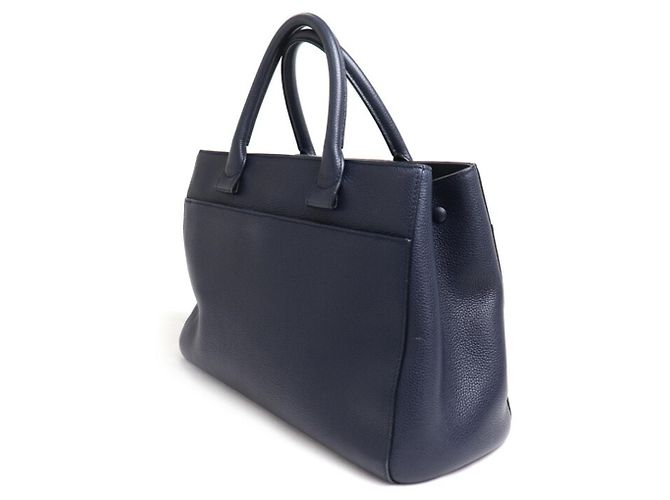 Borsa a spalla 2 vie Chanel Neo Executive Tote Blu navy - vista 2