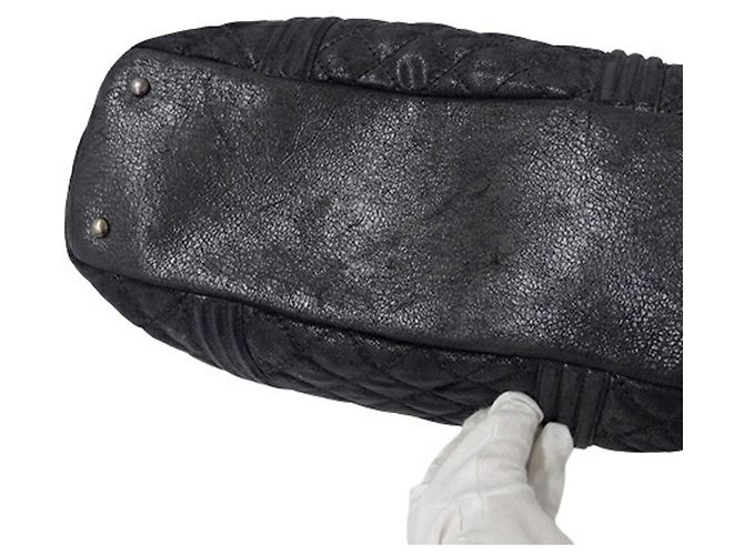 Borsa Tote Chanel Boy in suede nero - vista 13