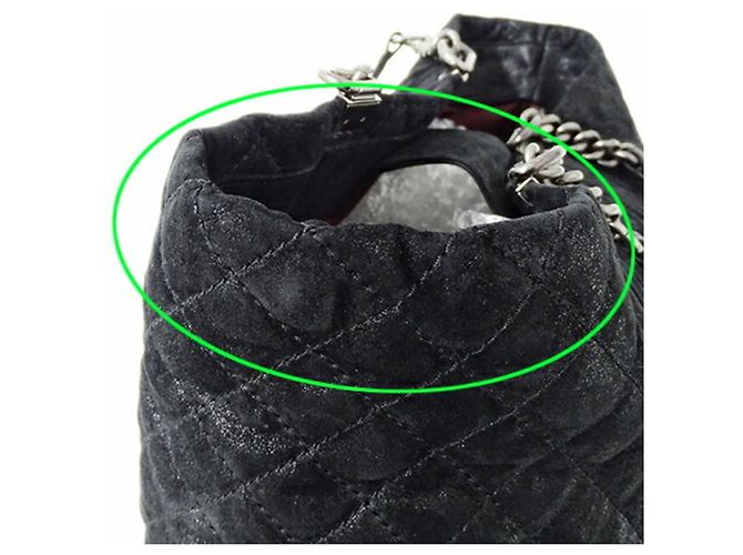 Borsa Tote Chanel Boy in suede nero - vista 15
