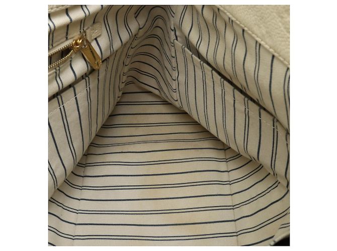 Borsa a Spalla Artsy MM in Monogram Empreinte Louis Vuitton Bianco - vista 7