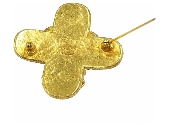 Spilla in metallo dorato Chanel Triple Coco Marchio 94A D'oro - vista 3