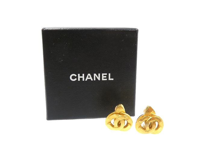 Orecchini in metallo dorato Chanel Coco Mark D'oro - vista 4