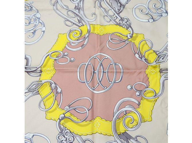 Bufanda de seda Hermès Carre 90 Azul Amarillo Azul marino - vista 2