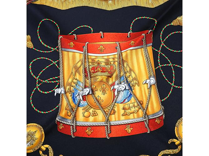 Sciarpa Hermès Carré 90 in nero e oro D'oro - vista 8