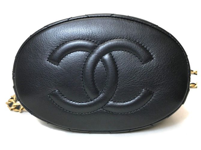 Schwarzer Leder-Rucksack von Chanel - Ansicht 5