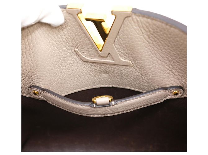 Borsa Louis Vuitton Parnassus Capucines MM - vista 15