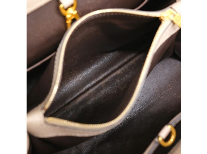 Borsa Louis Vuitton Parnassus Capucines MM - vista 16