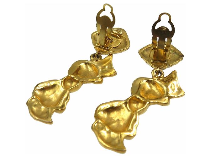 Orecchini in metallo dorato con nastro Chanel D'oro - vista 3