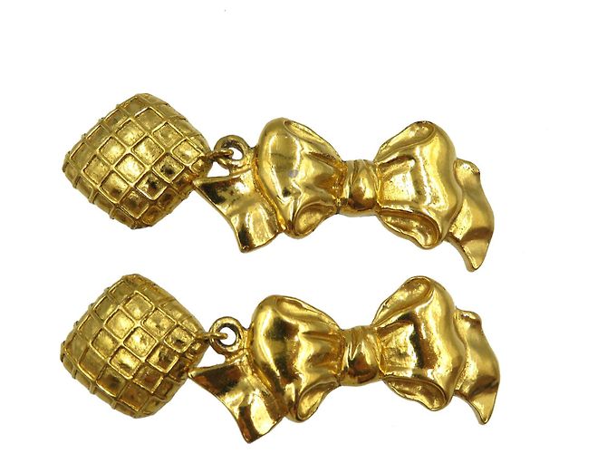 Orecchini in metallo dorato con nastro Chanel D'oro - vista 4