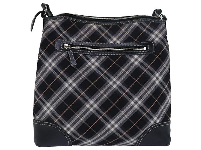 Borsa a spalla Burberry Nova Check Blue Label in nylon nero Auth 80167 - vista 13