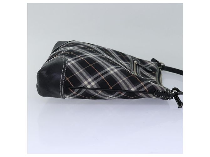 Borsa a spalla Burberry Nova Check Blue Label in nylon nero Auth 80167 - vista 4