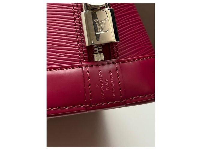 Borsa Louis Vuitton Alma BB Pelle Epi Rosa Fucsia Fuschia - vista 3