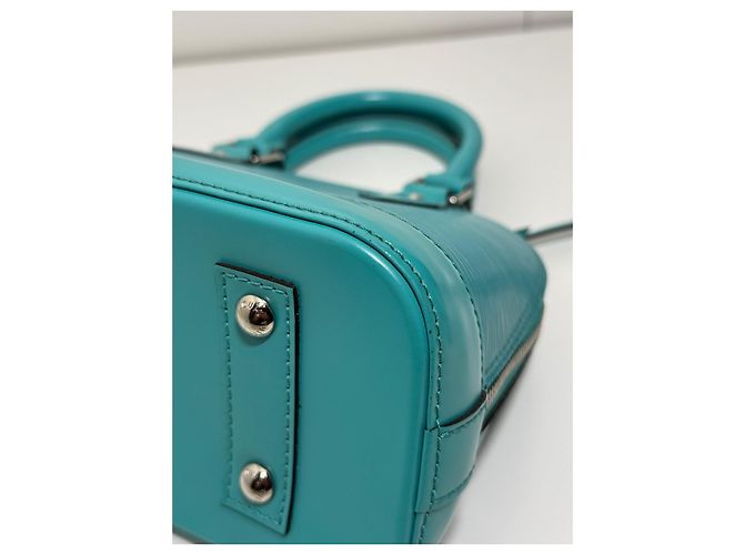 Louis Vuitton Alma BB Pelle Epi Turchese - vista 13