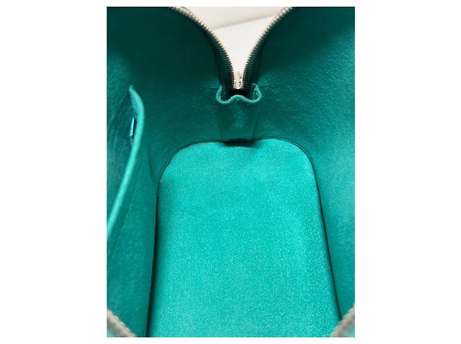 Louis Vuitton Alma BB Pelle Epi Turchese - vista 15