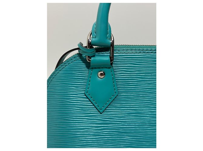 Louis Vuitton Alma BB Pelle Epi Turchese - vista 4