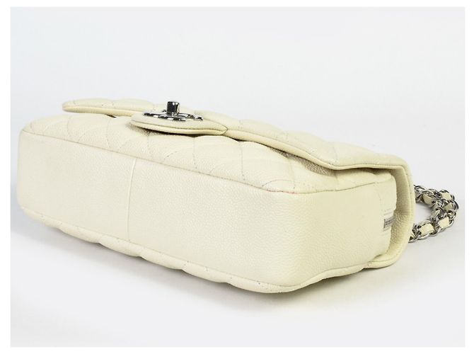 Borsa a Spalla Matelassé Chanel Bianco sporco - vista 4