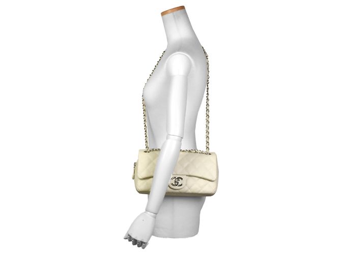 Borsa a Spalla Matelassé Chanel Bianco sporco - vista 8