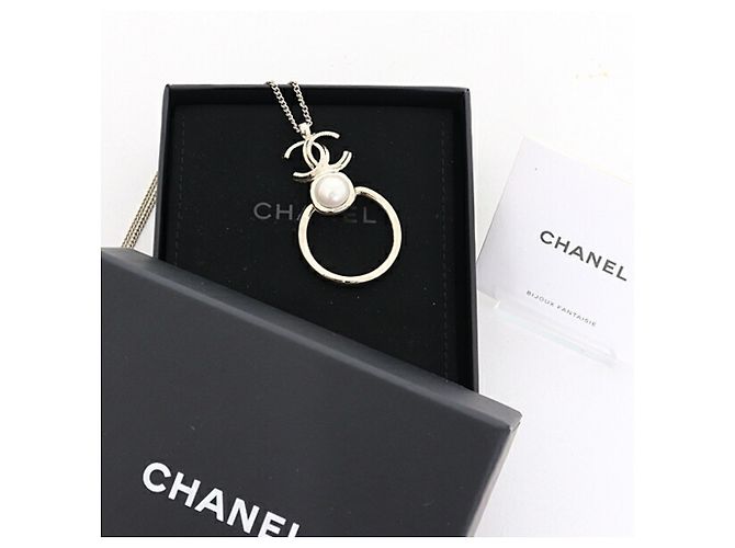 Collana in ottone dorato Chanel D'oro - vista 2