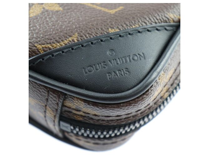 Borsa laterale utilitaria Solar Ray di Louis Vuitton Marrone Nero Monogramma - vista 6