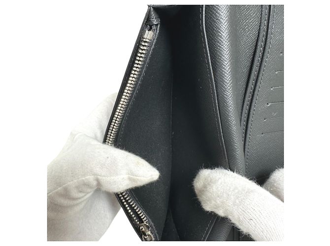 Louis Vuitton Taiga Long Wallet Black - view 13