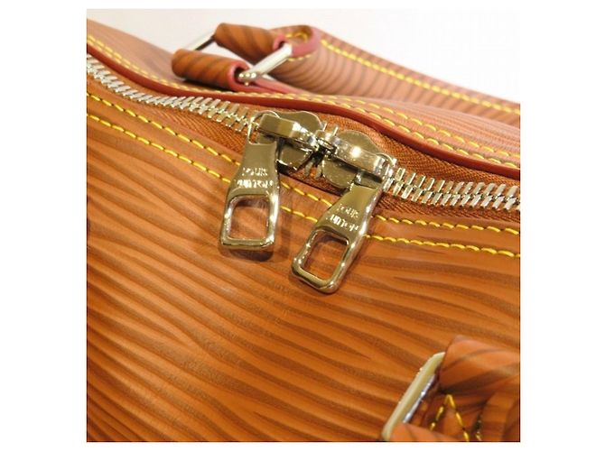 Borsa da viaggio GM Alma Epi Louis Vuitton Marrone - vista 4