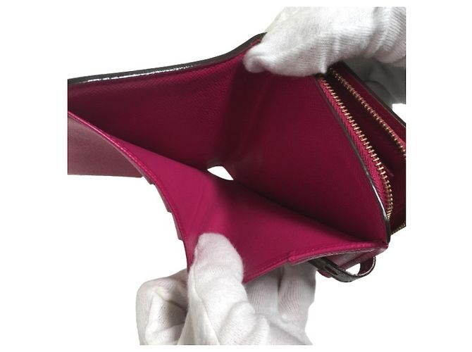 Fuchsia Monogram perforierte Bi-Fold-Geldbörse von Louis Vuitton Fuschia - Ansicht 9