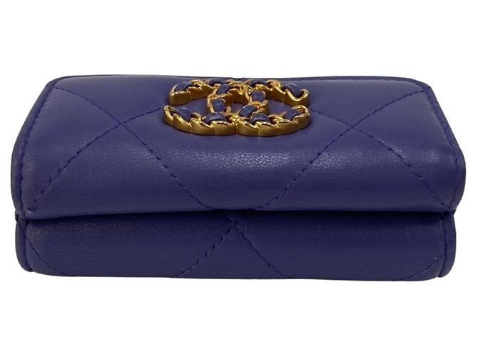 Cartera trifold de piel de cordero acolchada Chanel 19 Púrpura - vista 7
