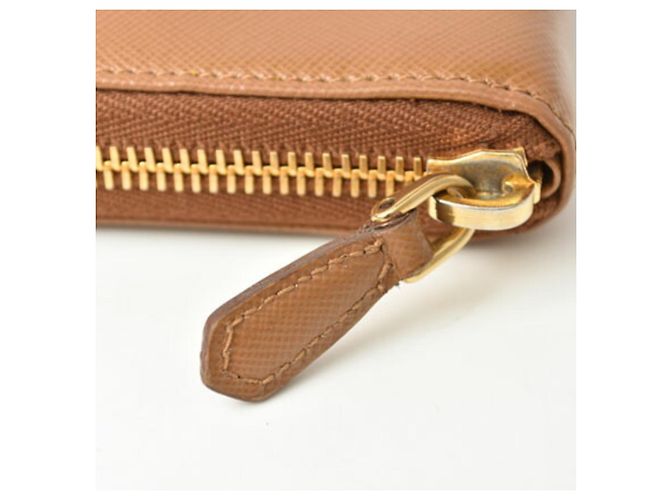 Prada Saffiano Metall Bi-Fold Geldbörse Braun - Ansicht 4