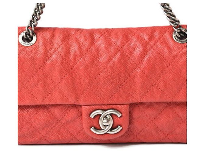 Borsa a spalla in pelle caviar rossa Chanel Rosso - vista 4