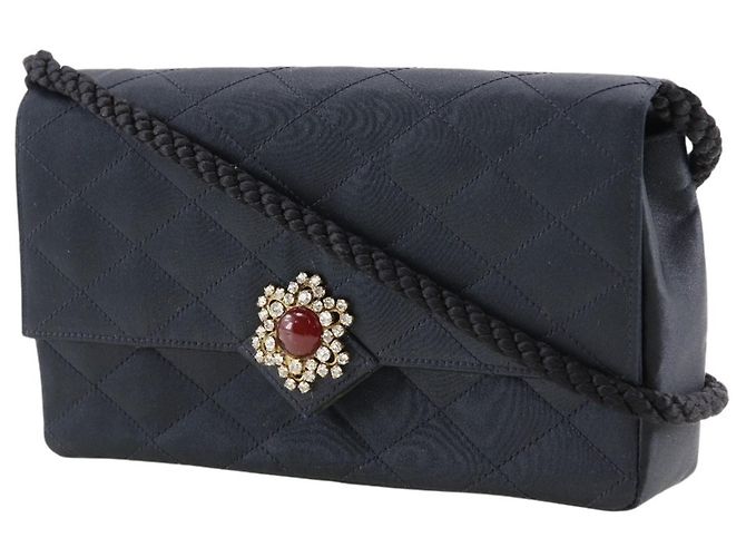 Borsa a spalla in satin Chanel Nero - vista 2