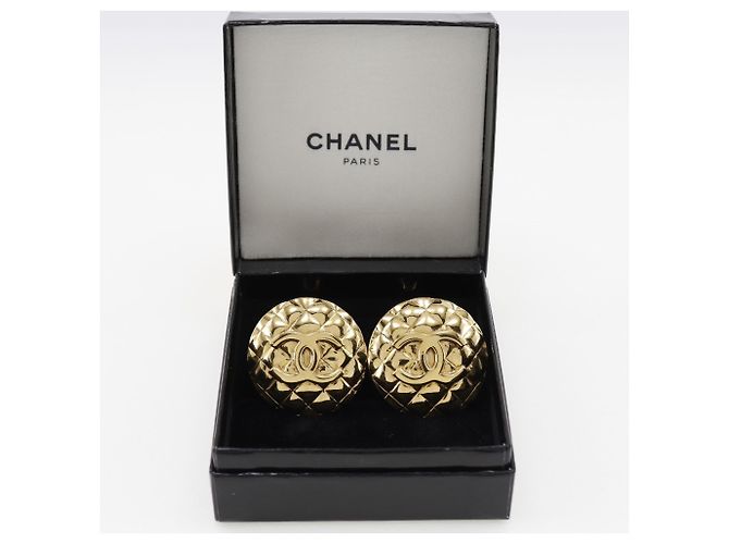 Orecchini a clip in oro Matelassé di Chanel D'oro - vista 9