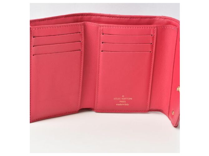 Portefeuille Trifold Louis Vuitton en Freesia - vue 7