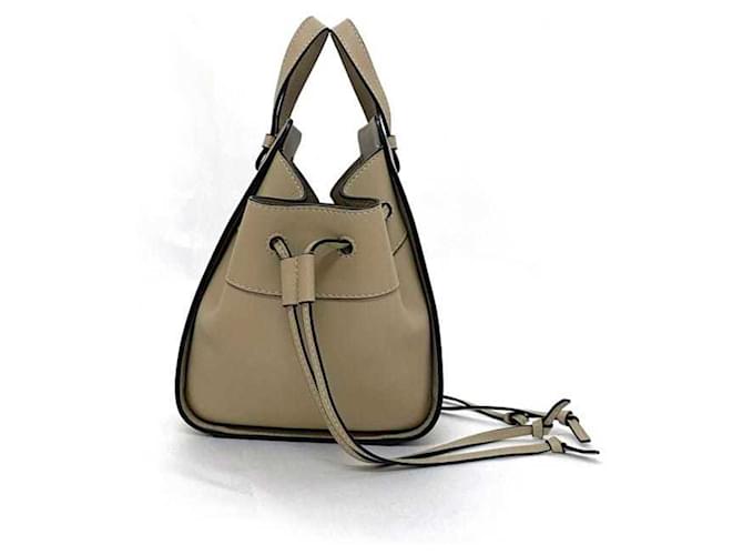 Borsa a spalla Hammock Loewe in beige - vista 5