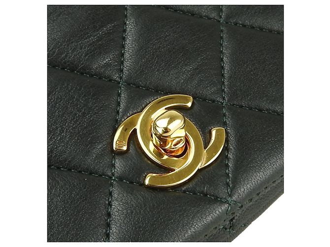 Borsa a spalla Chanel in verde oliva - vista 5
