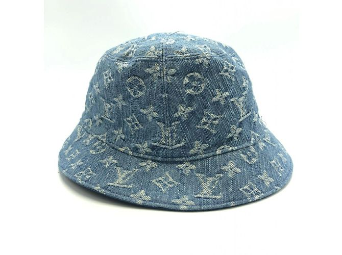 Louis Vuitton Monogram Essential Bucket Hat - view 2