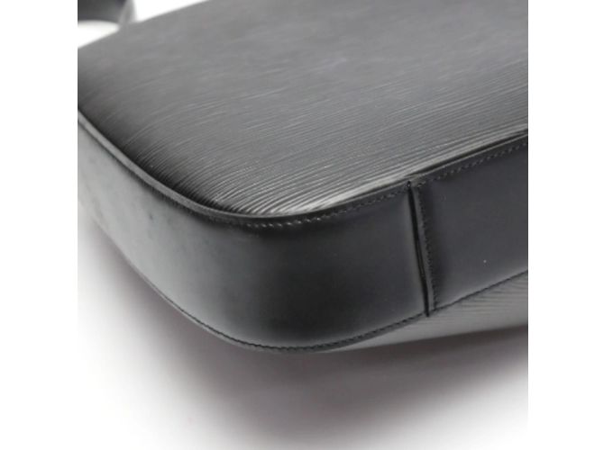 Borsa Epi Reverie di Louis Vuitton Nero - vista 9